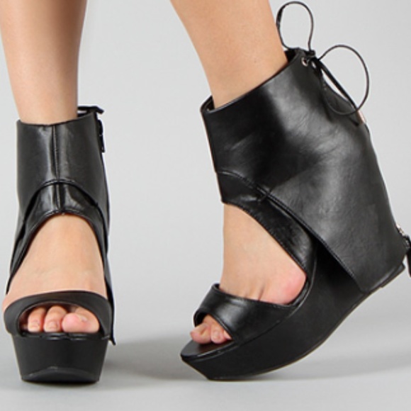 Black Faux Leather Open Toe Cuffed Bootie (NIB) - Picture 2 of 4